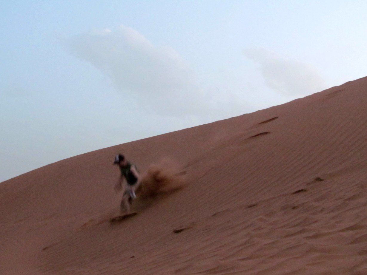 Dune skiing