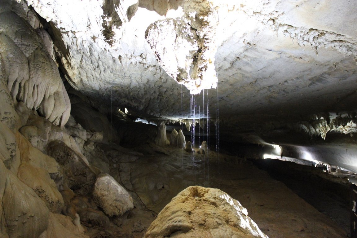 Lang's Cave