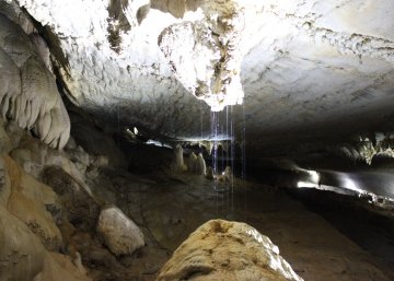 Lang's Cave